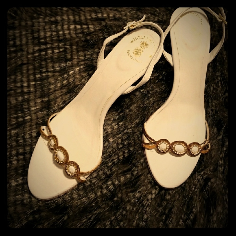 Sexy white pumps